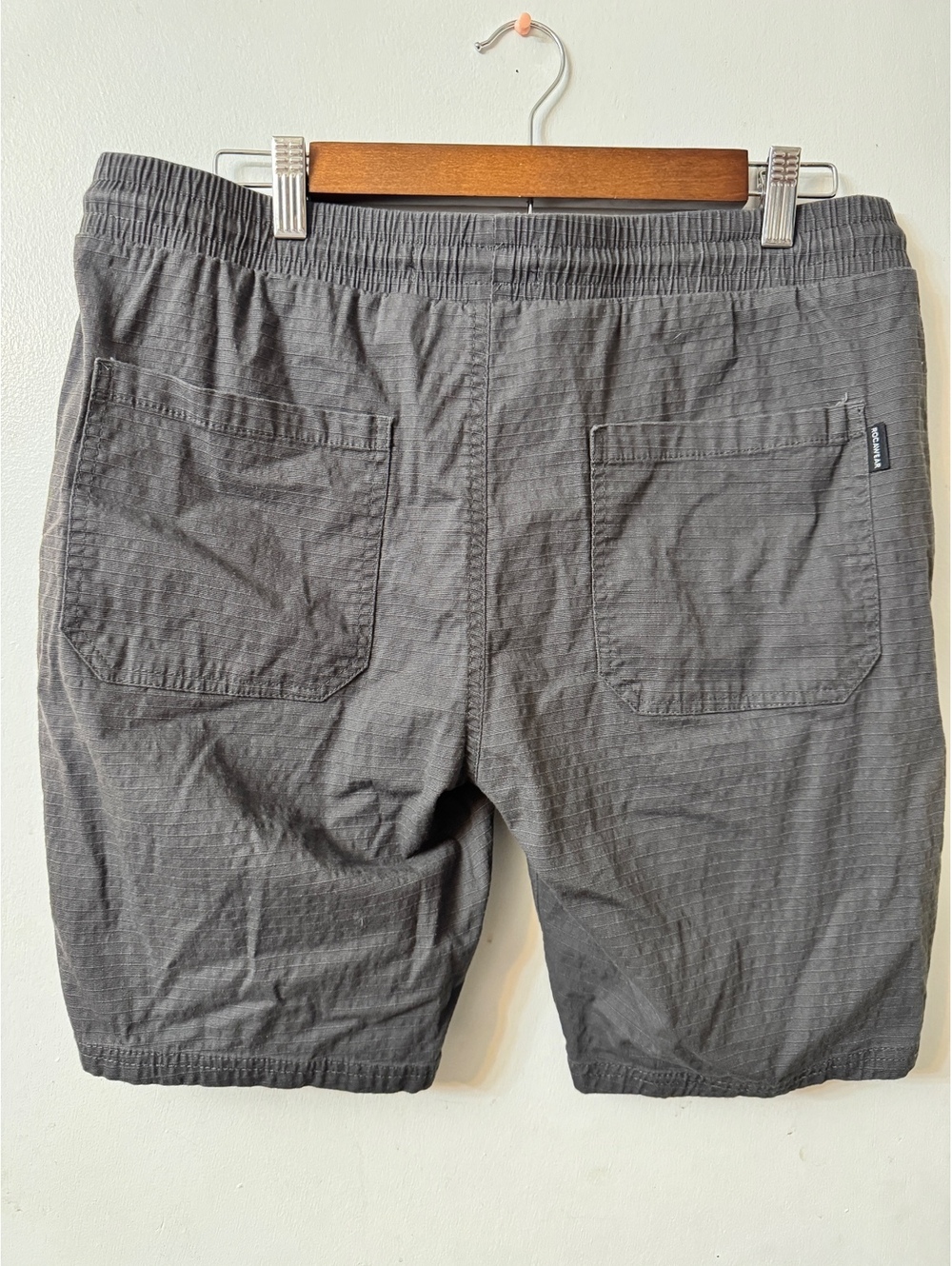 Rocawear Y2K Charcoal Cargo Shorts - Picture 3 of 4